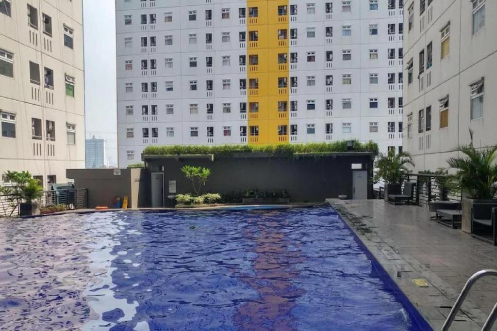 Apartment Green Pramuka Tower Chrysant Jakarta Eksteriør billede